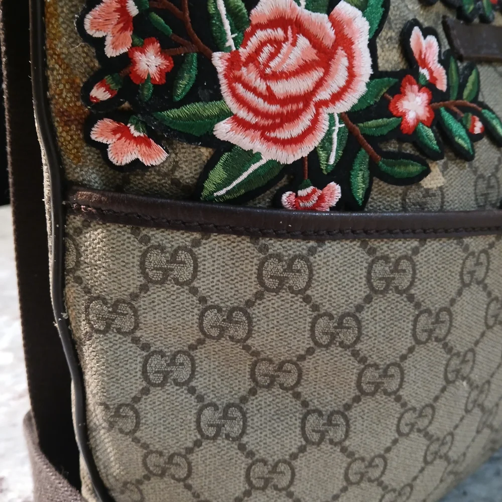 Floral Embroidered Gucci Canvas Crossbody Bag - Brown/Tan - Picture 7 of 16